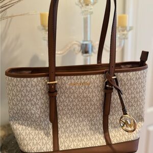 NEW Michael Kors Signature Brown and Cream Tote